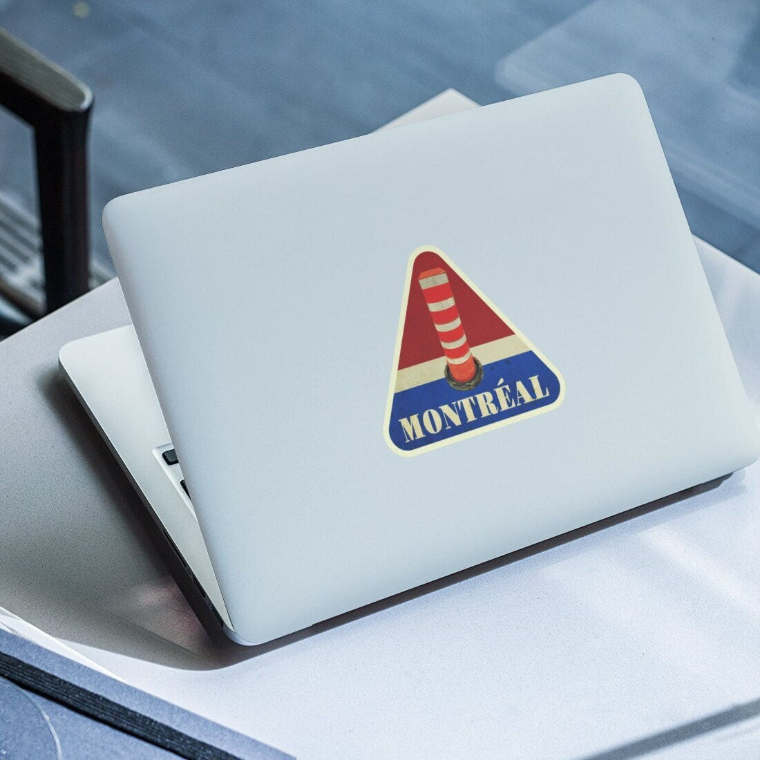 Montréal travel sticker, vintage style decal for suitcase, luggage, laptop or water bottle