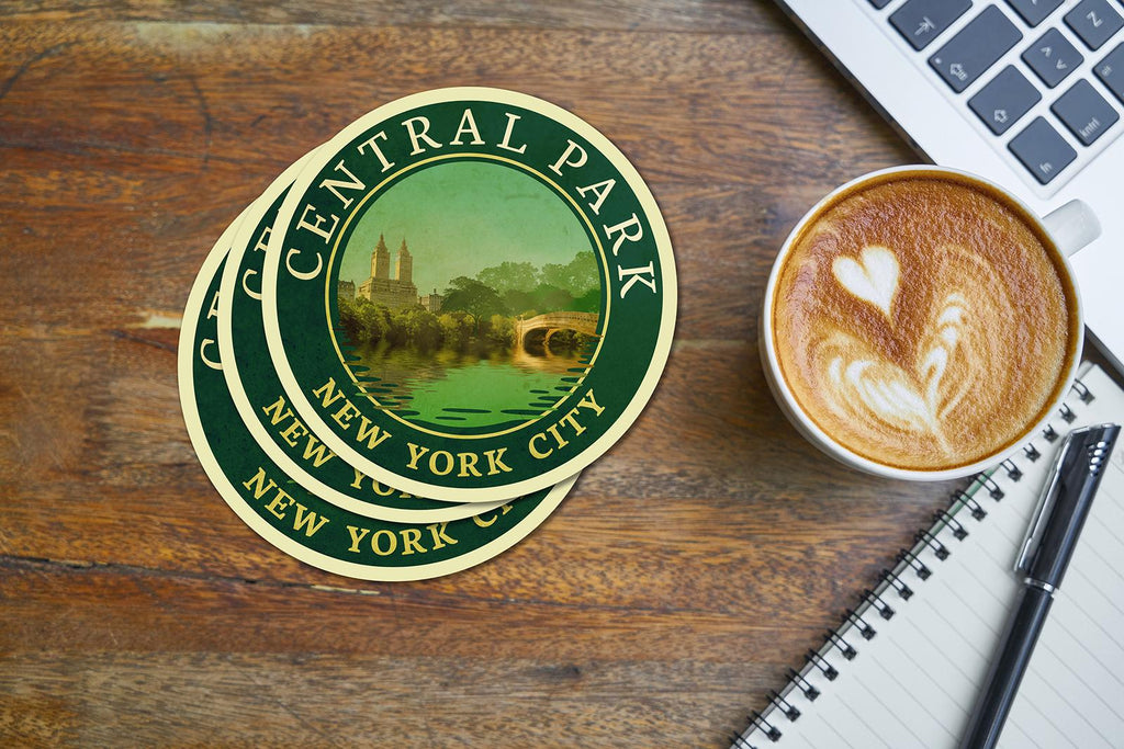 Central Park Travel Sticker: Vintage-style New York Suitcase Decal