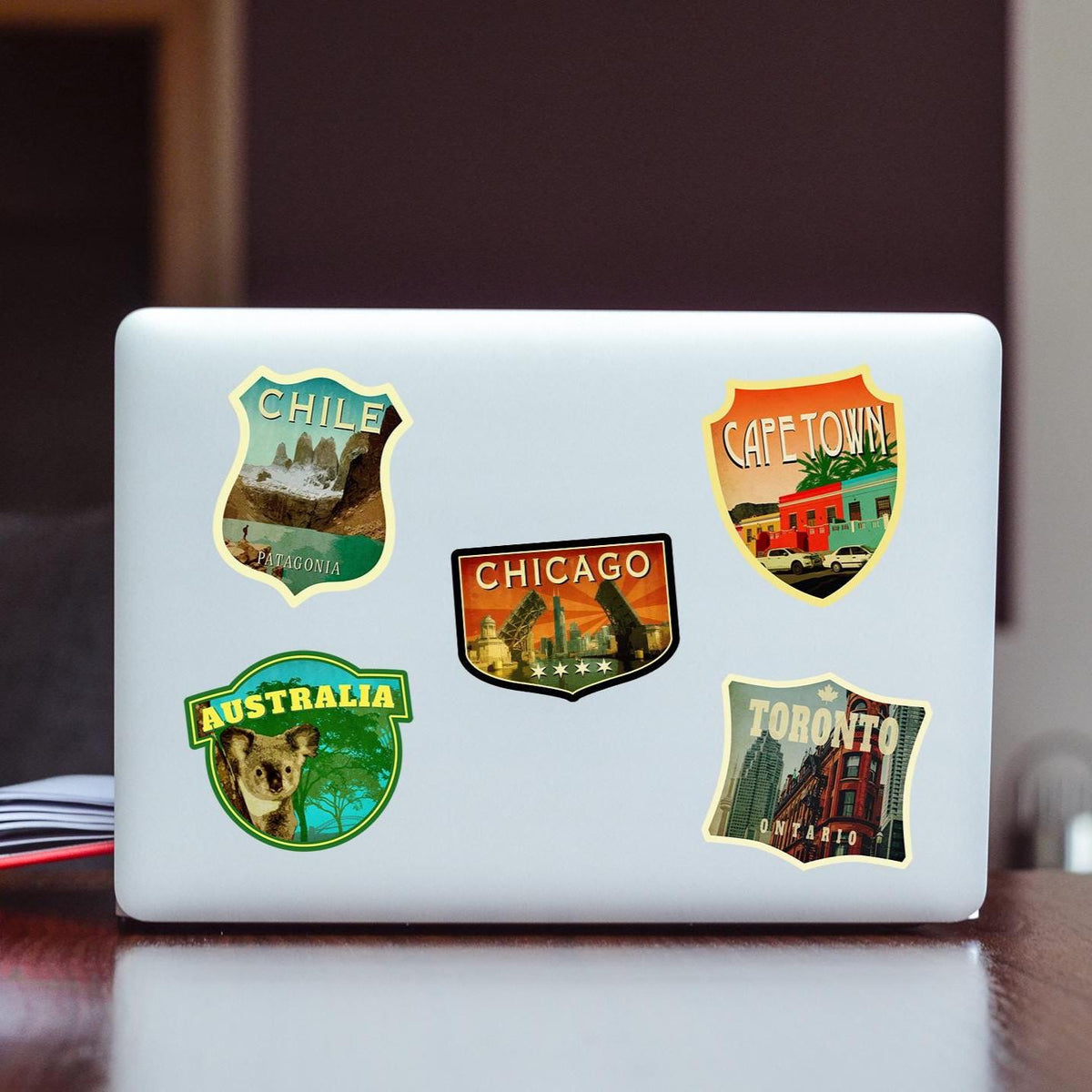 Chicago travel sticker, vintage style decal for suitcase, luggage, laptop or water bottle