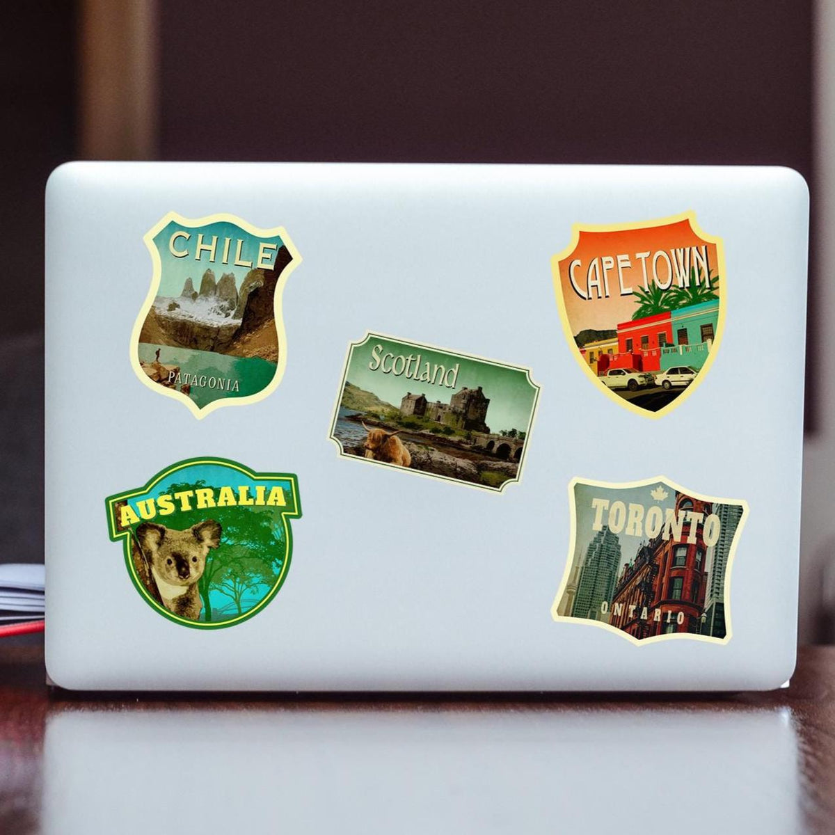 Scotland Travel Sticker: Vintage Suitcase Decal